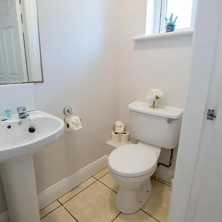 87 - 4 Bedroom Townhouse With Parking Feriehus